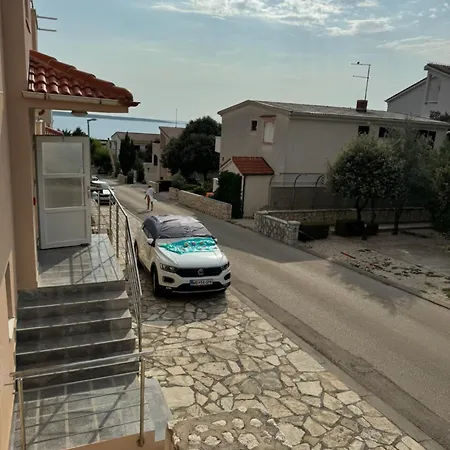 Mandre Apartments Apartment